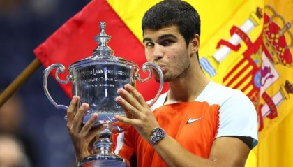 最年轻世界第一诞生！ 阿尔卡拉斯美网夺冠创历史