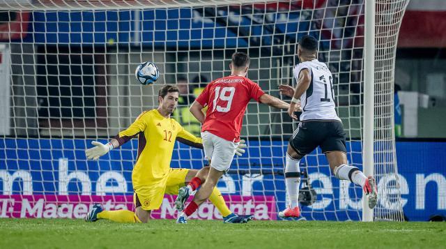 1700660078154038388.jpg 1700660078154038388.jpg